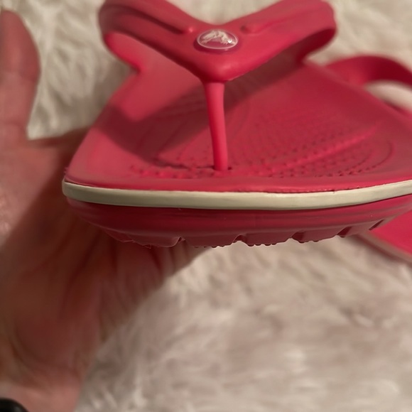 Women’s crocs hot pink men’s size 7 - Picture 11 of 12